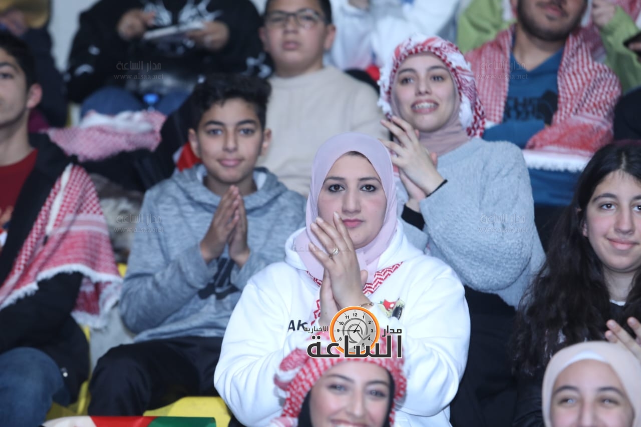 Madar Al-Saa Images 0.09763748644622061