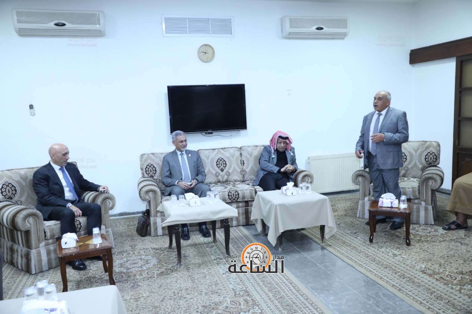 Madar Al-Saa Images 0.8968420996780238