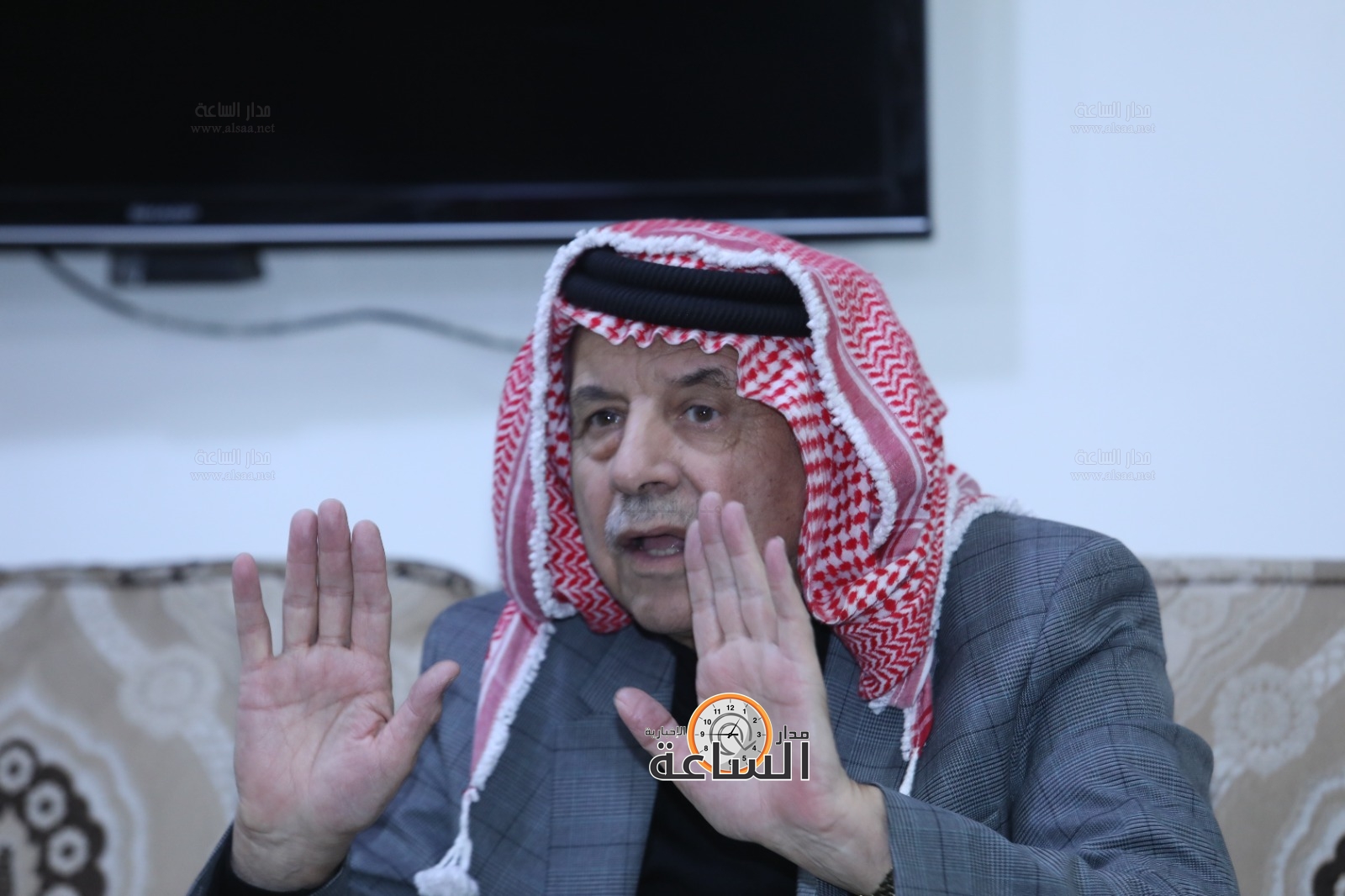 Madar Al-Saa Images 0.7627726512662407