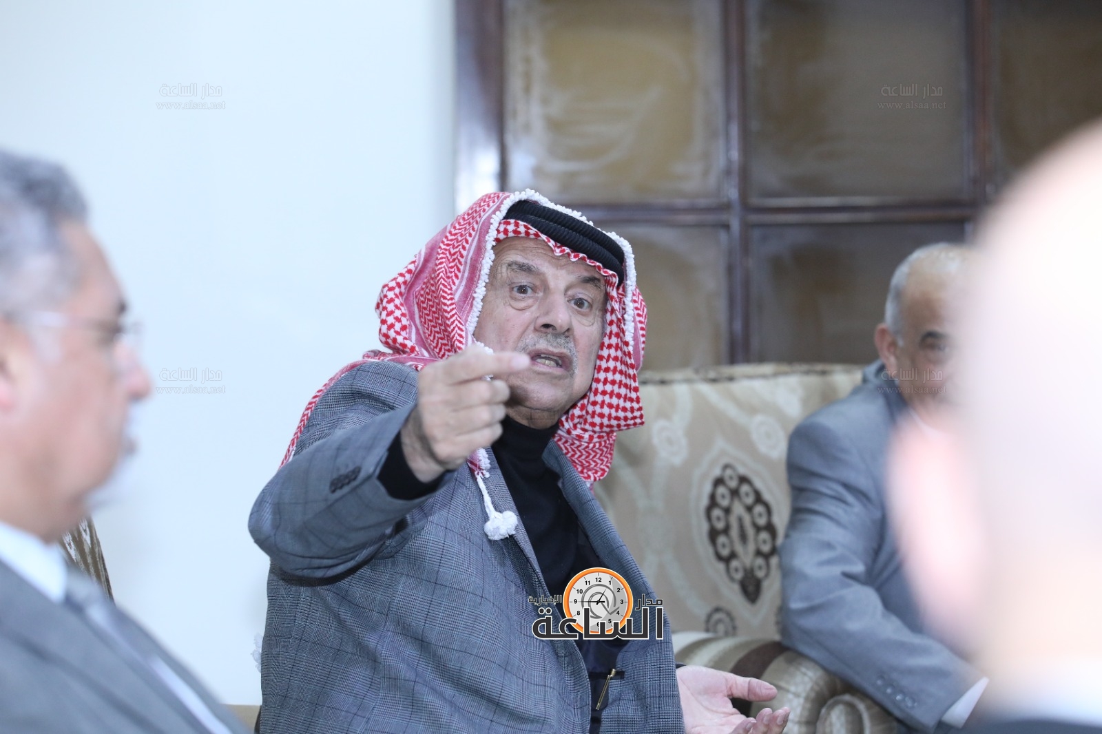 Madar Al-Saa Images 0.46175939604883043