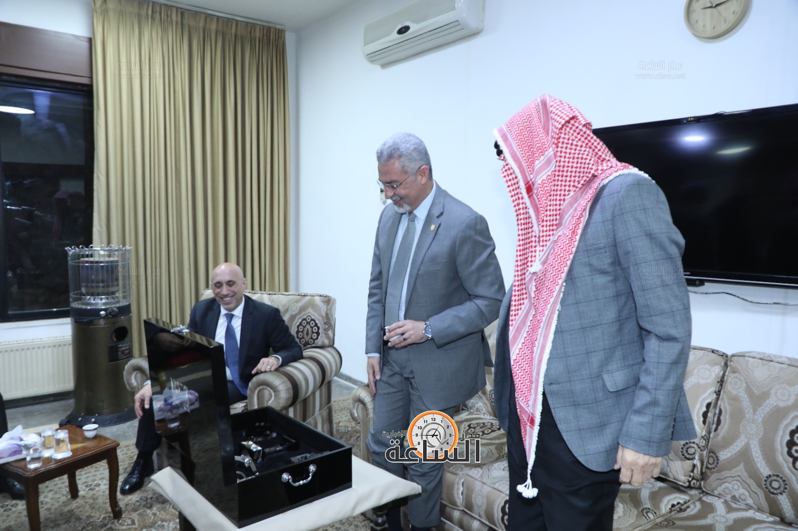 Madar Al-Saa Images 0.8747370418345048