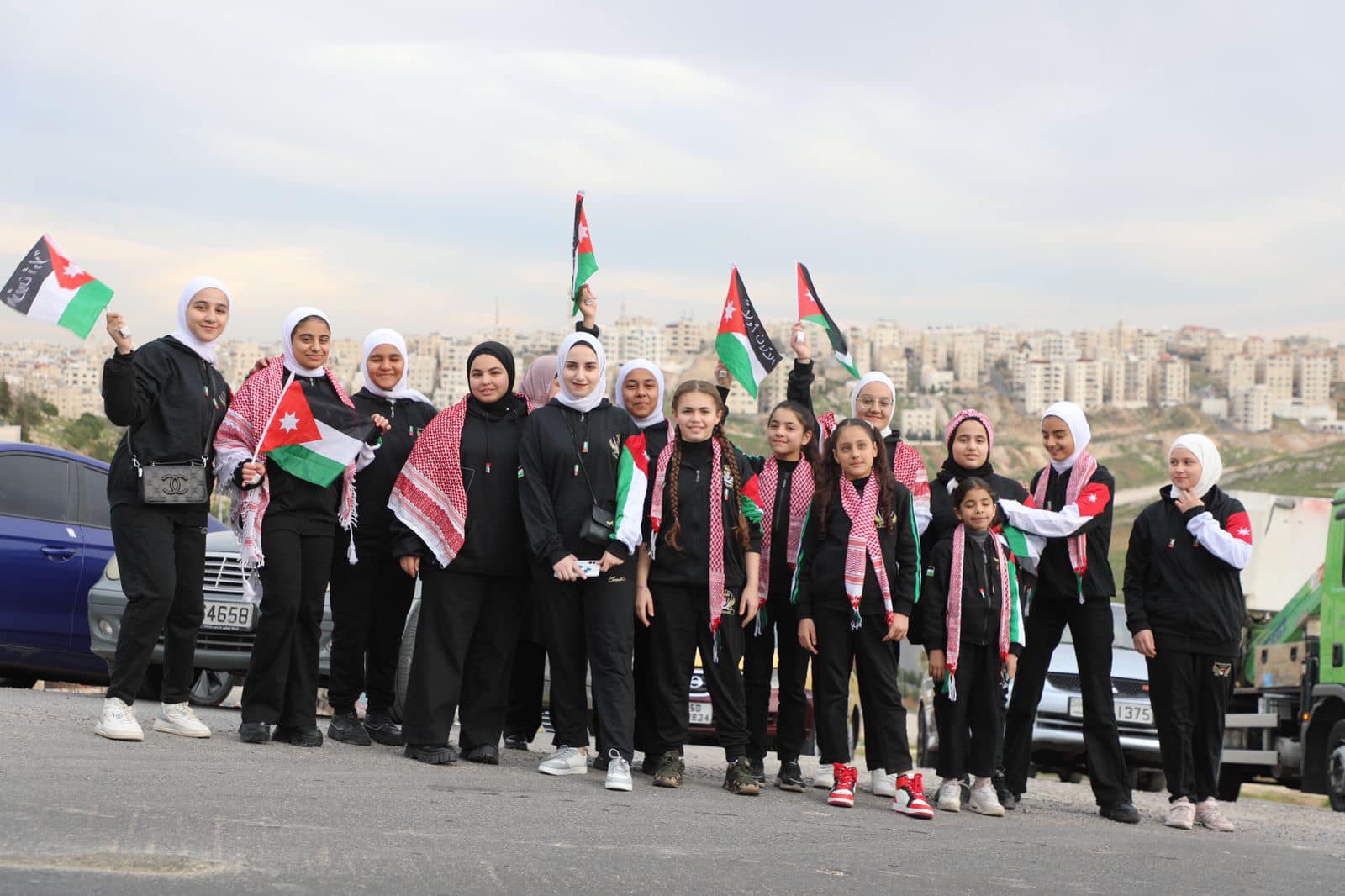 Madar Al-Saa Images 0.502355447030975