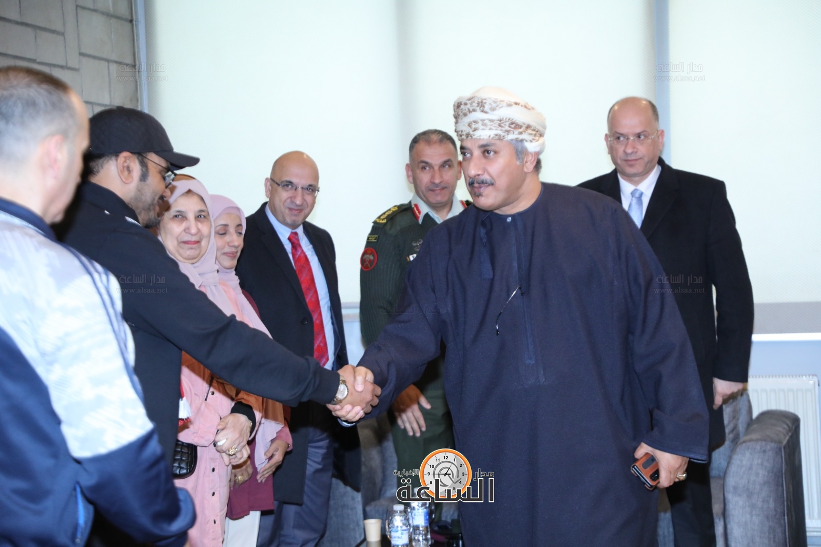 Madar Al-Saa Images 0.7148295416738806