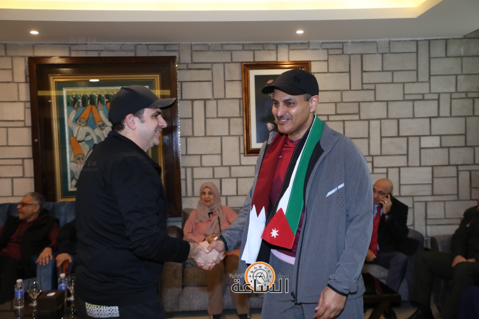 Madar Al-Saa Images 0.7900258769630755