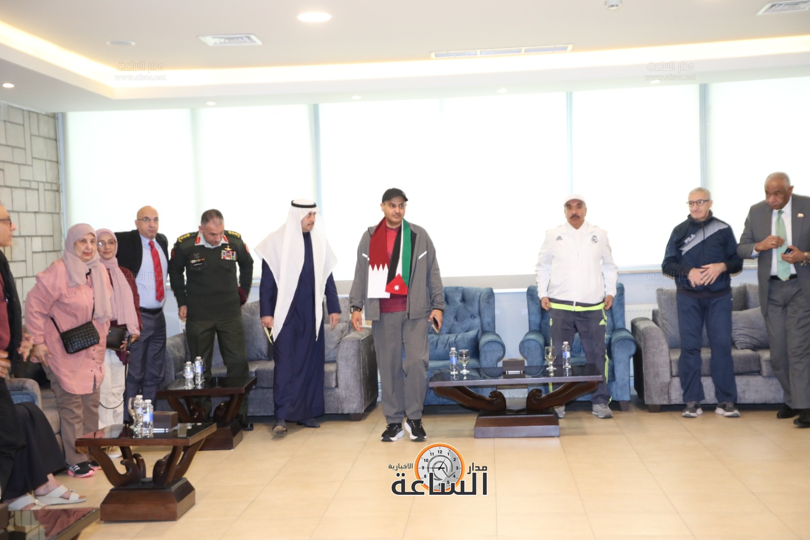 Madar Al-Saa Images 0.04704231860202124