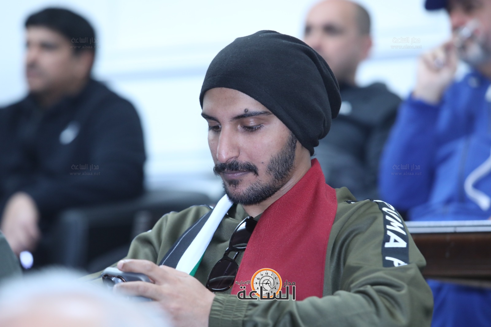 Madar Al-Saa Images 0.6959198037098038