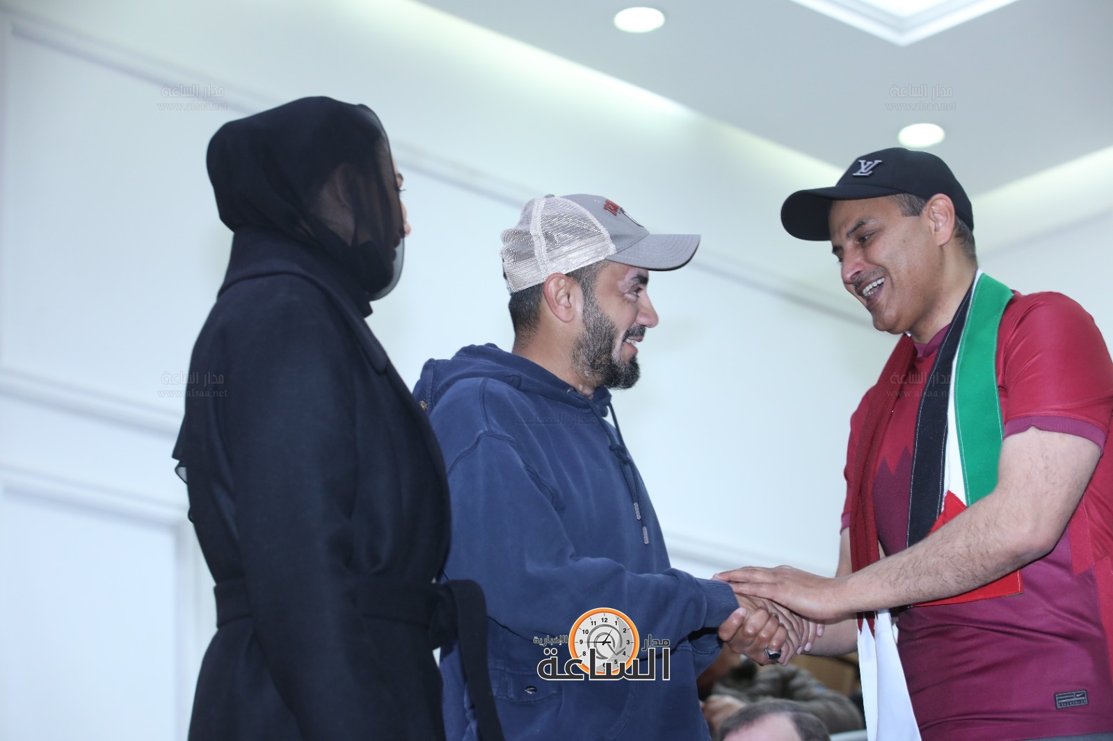 Madar Al-Saa Images 0.16999522236582476