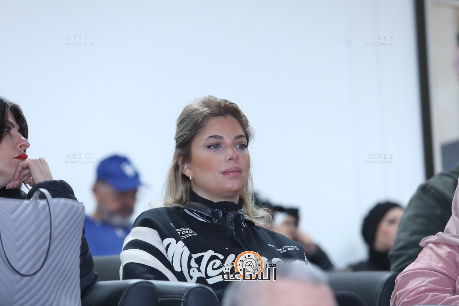 Madar Al-Saa Images 0.10998760958723208