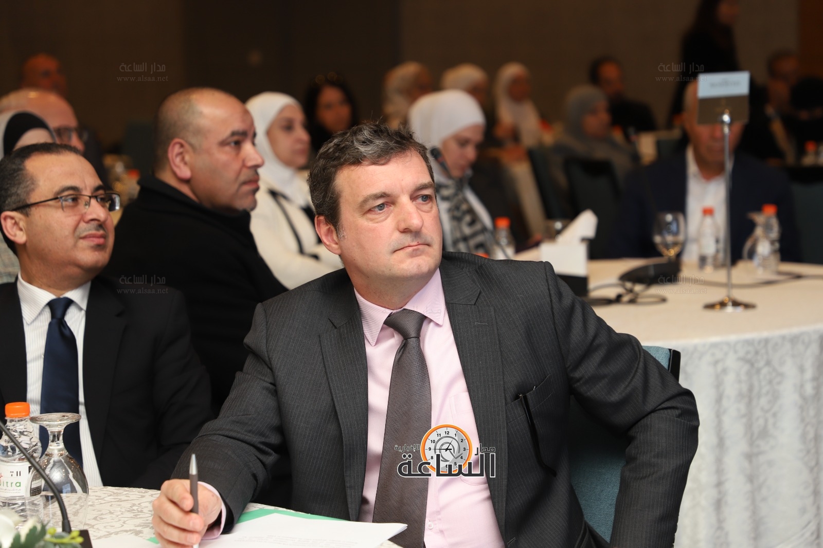 Madar Al-Saa Images 0.870405112624048