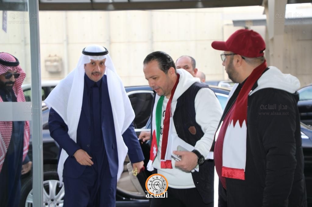 Madar Al-Saa Images 0.3868327796993771