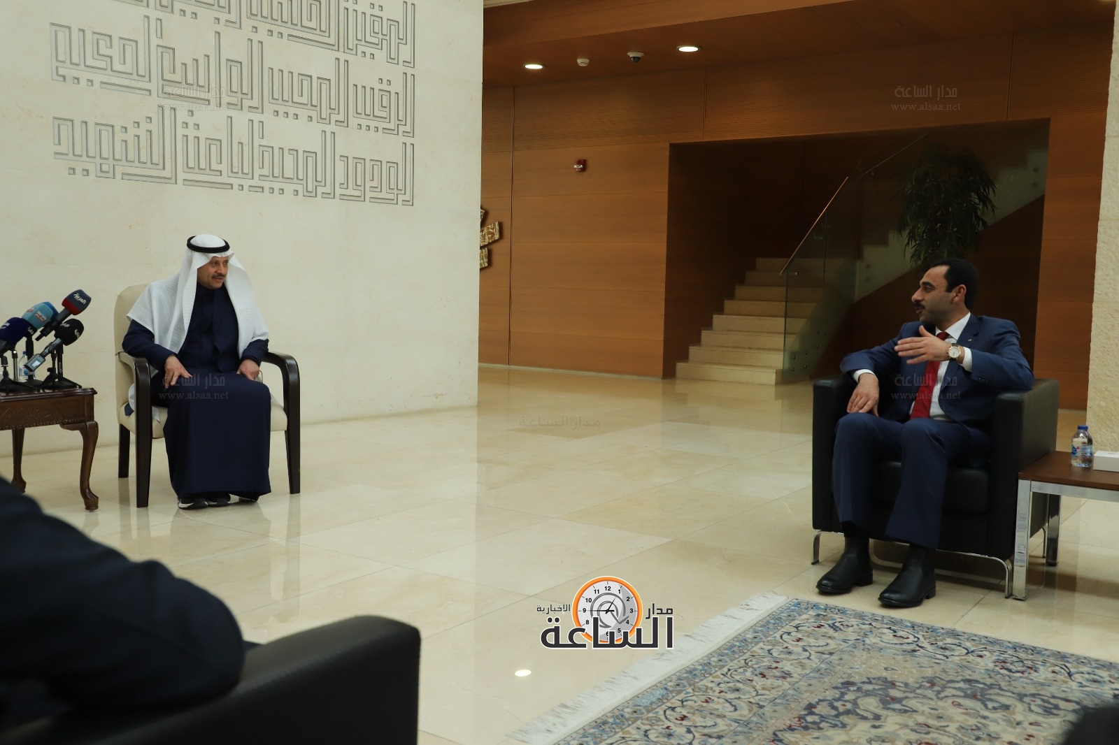 Madar Al-Saa Images 0.7006515696947133