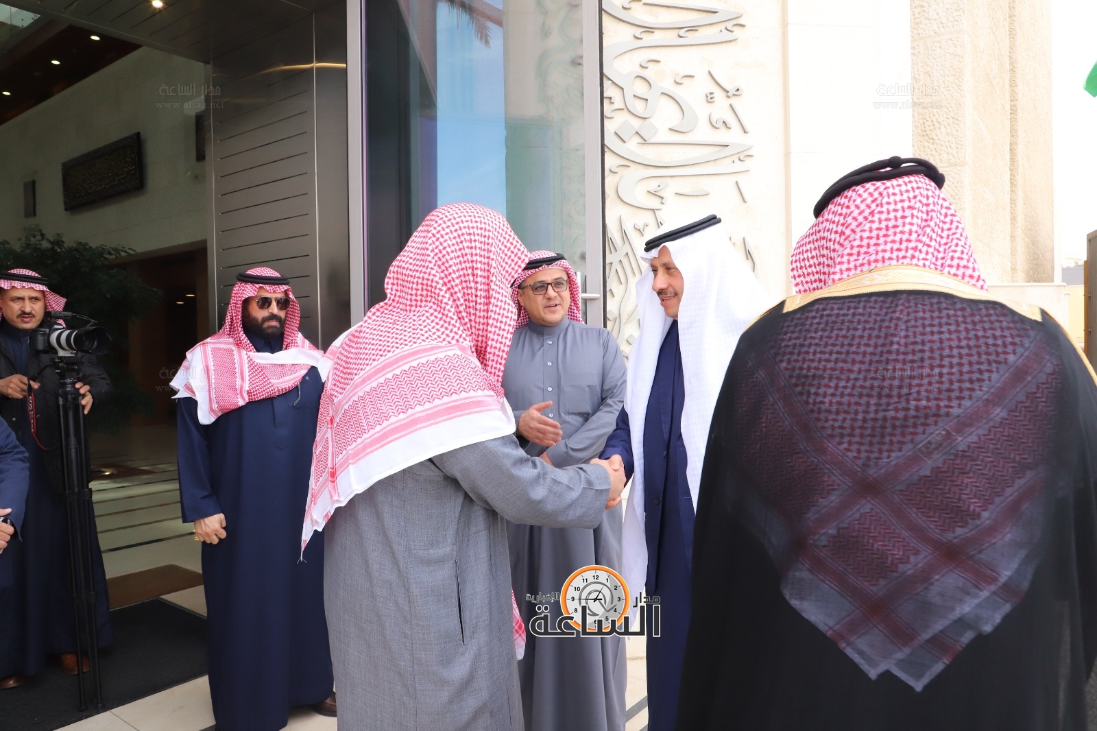 Madar Al-Saa Images 0.19755387463374507