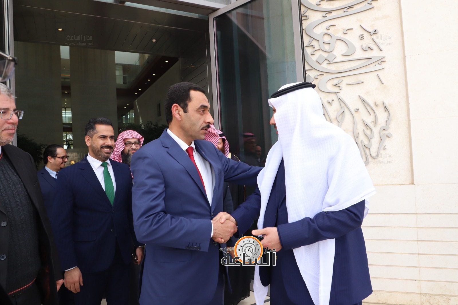 Madar Al-Saa Images 0.9034142519154669