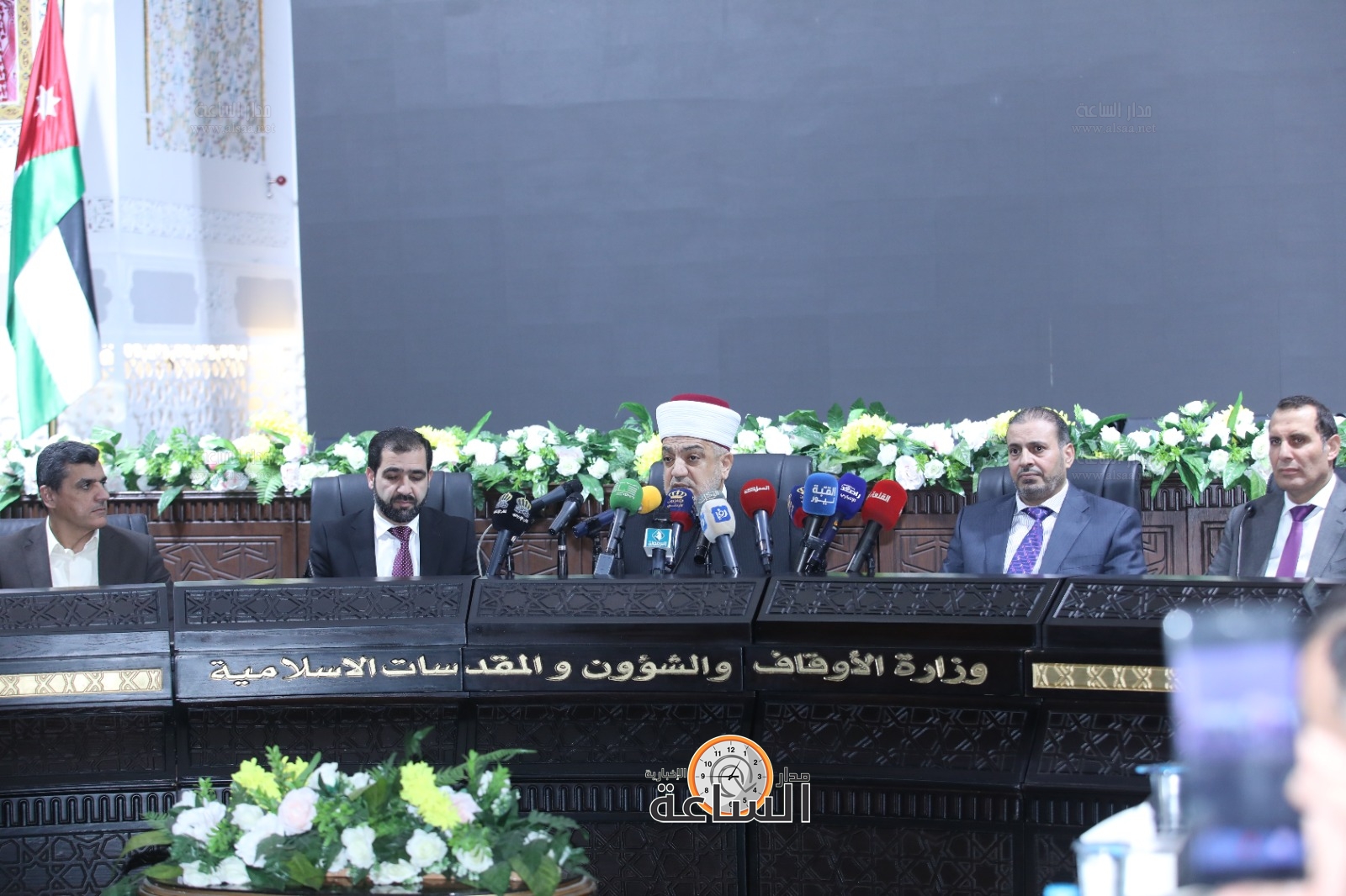 Madar Al-Saa Images 0.955946387917761