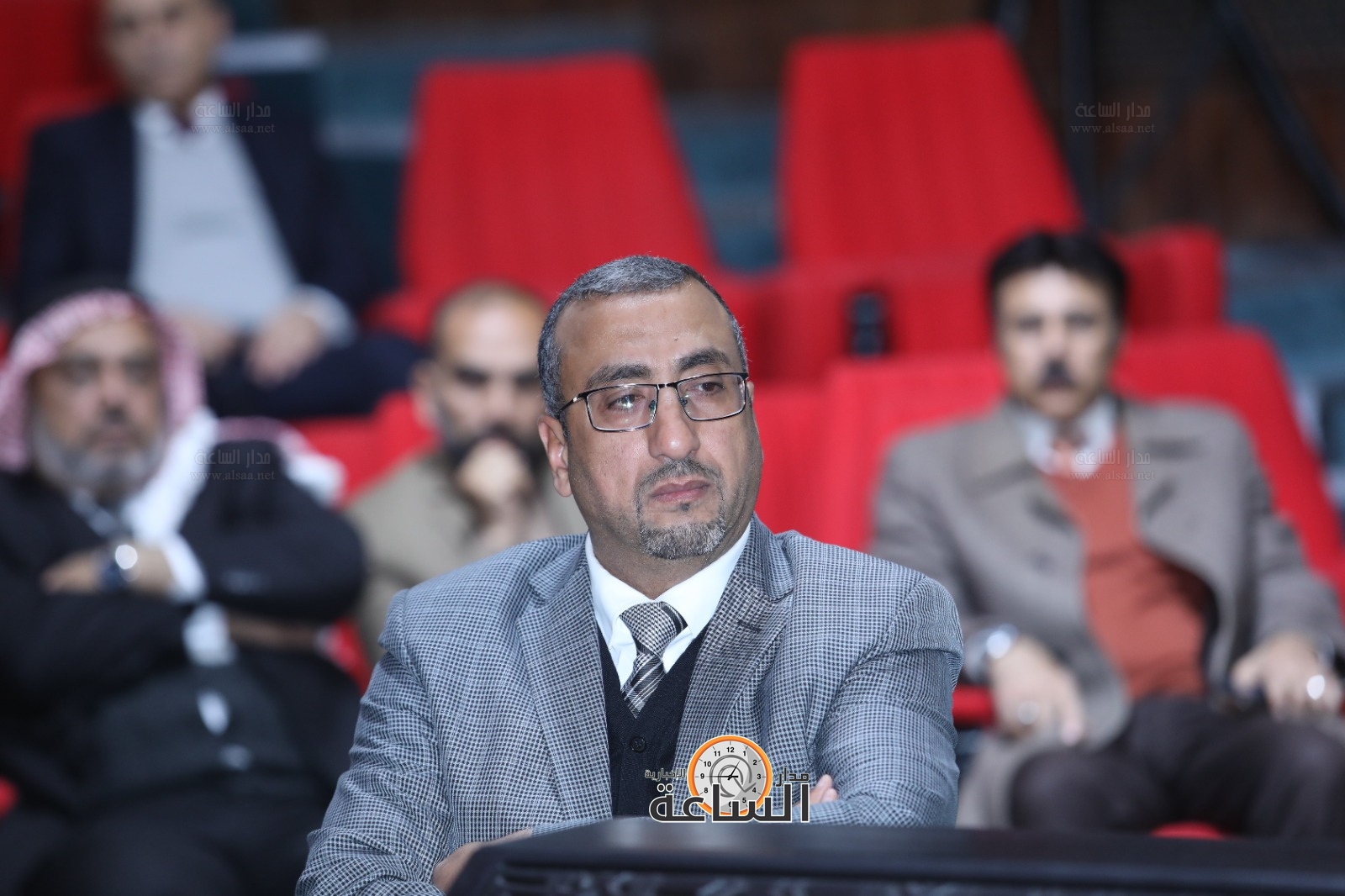 Madar Al-Saa Images 0.040329570897839284