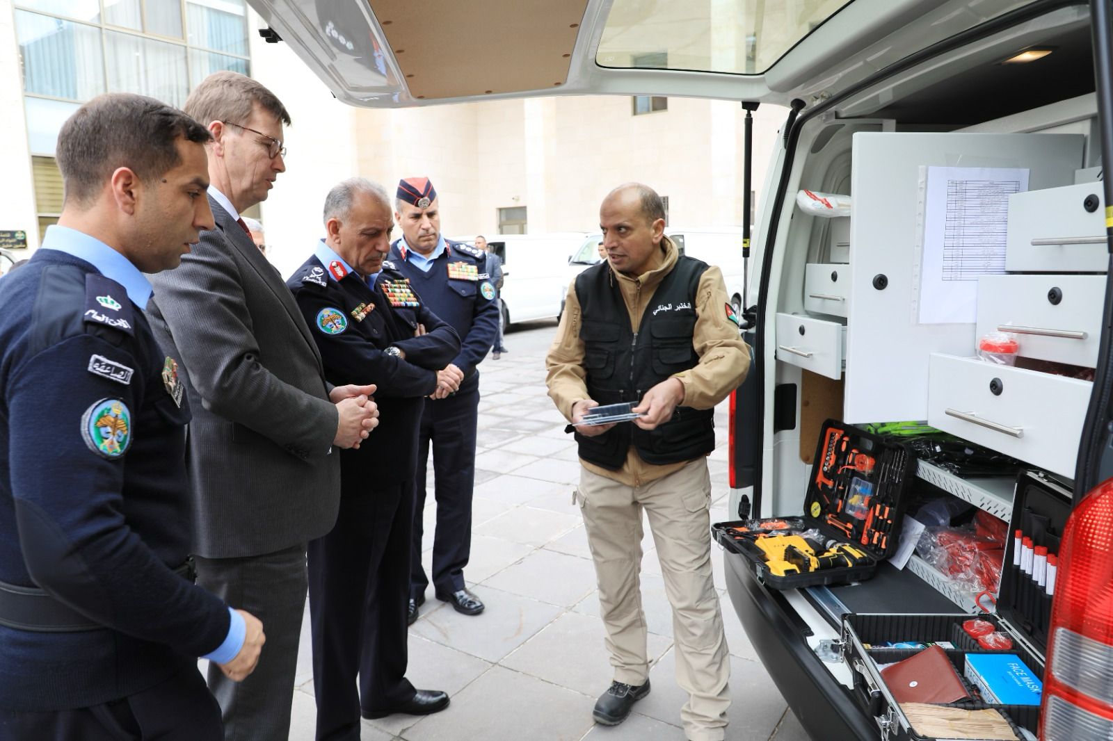 Madar Al-Saa Images 0.8517444066476503