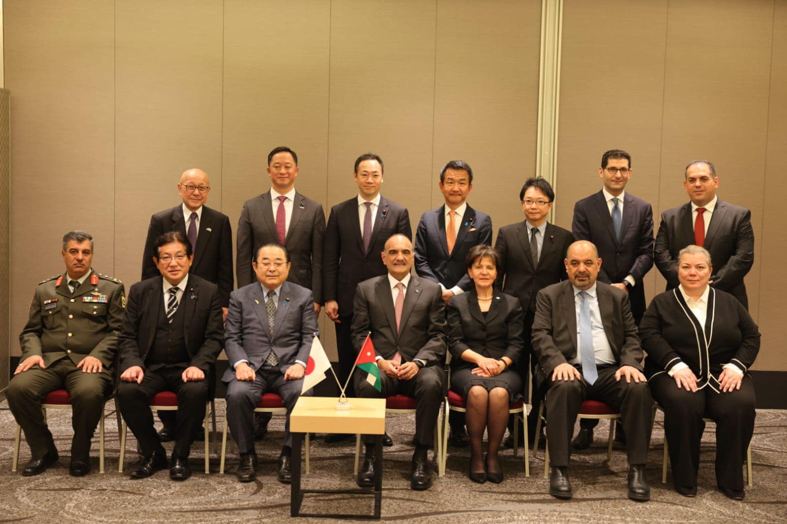 Madar Al-Saa Images 0.15692469097753414