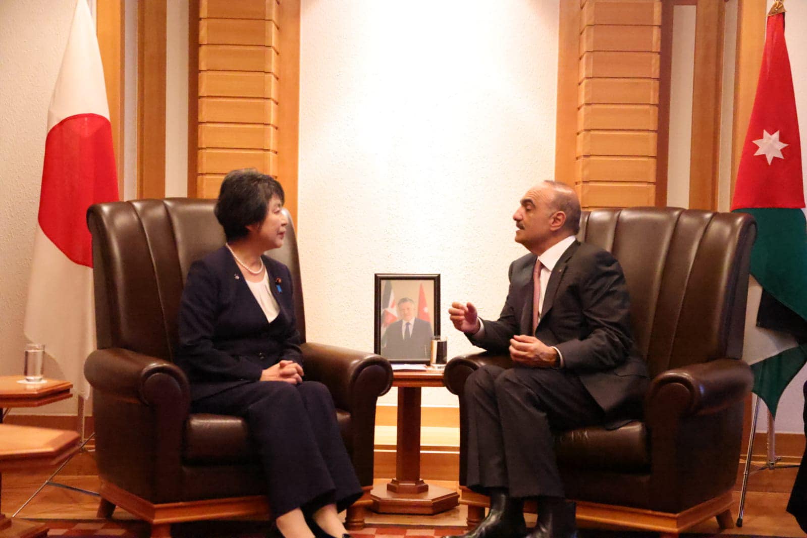 Madar Al-Saa Images 0.057671831434036314