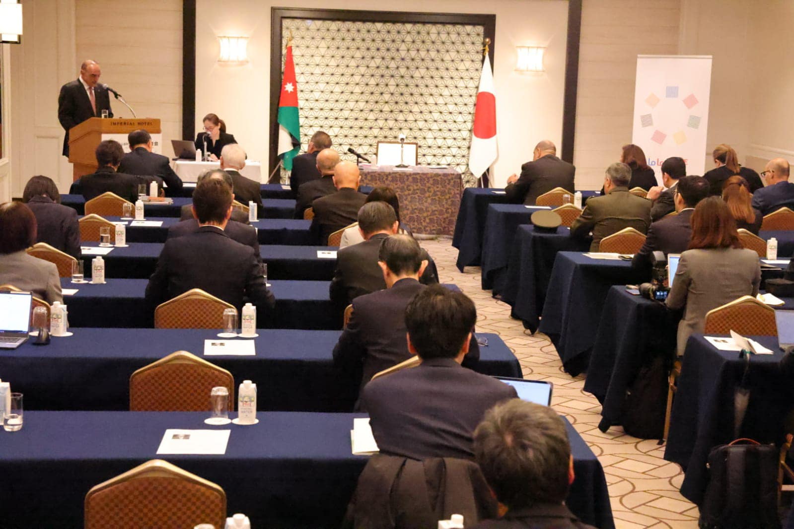 Madar Al-Saa Images 0.6095103917061162