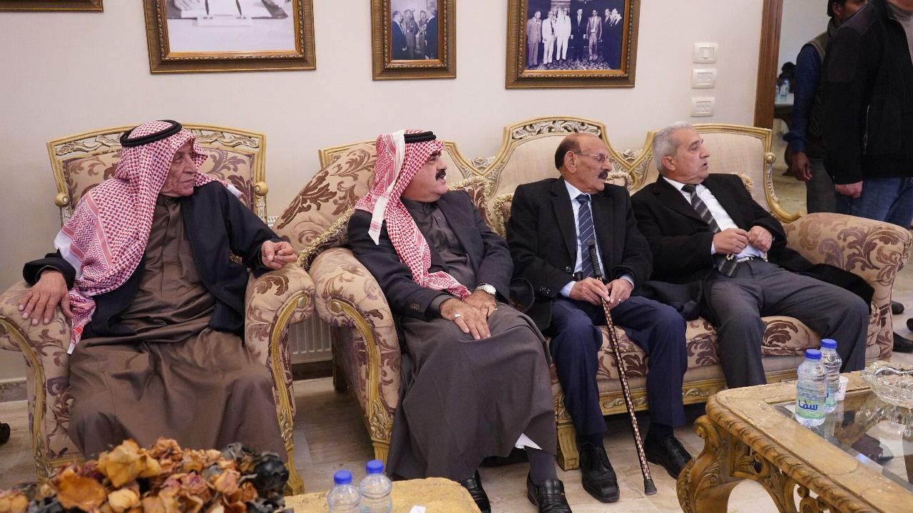 Madar Al-Saa Images 0.45890830583173314