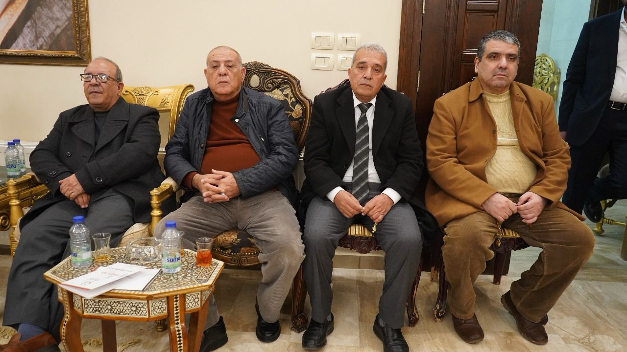 Madar Al-Saa Images 0.764148649188406