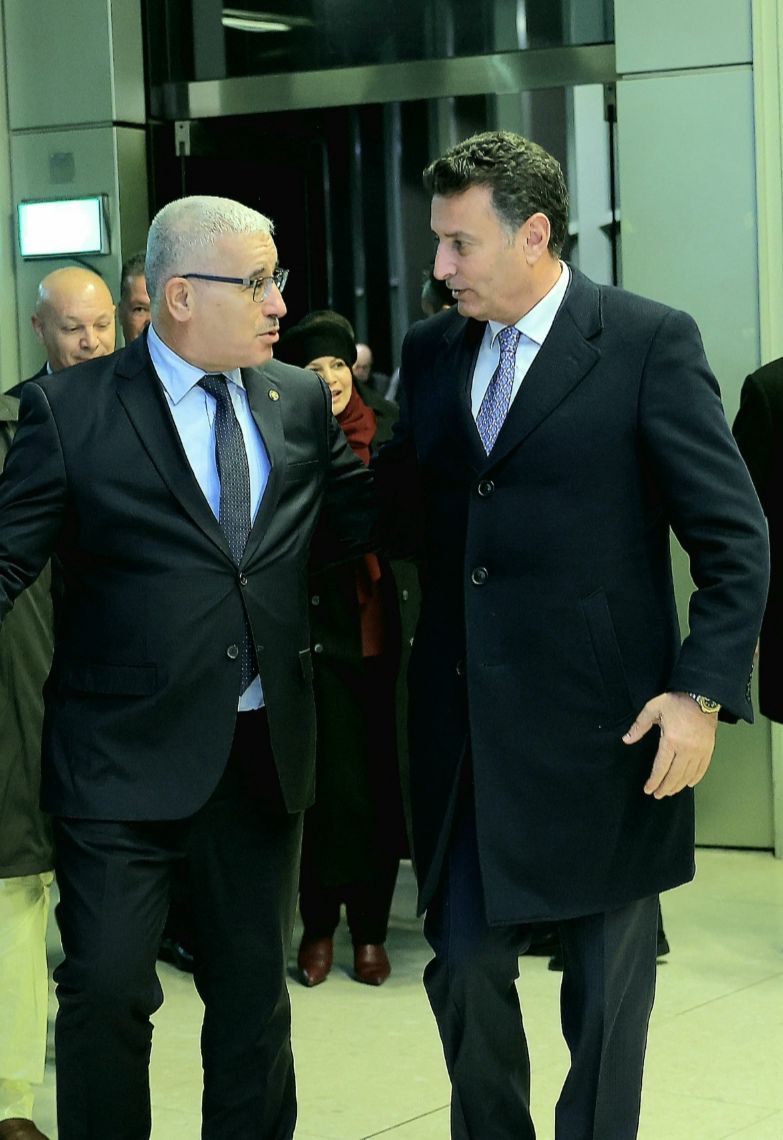 Madar Al-Saa Images 0.4603204426003653