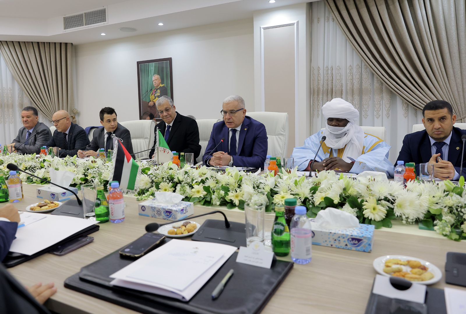 Madar Al-Saa Images 0.4792341526096253