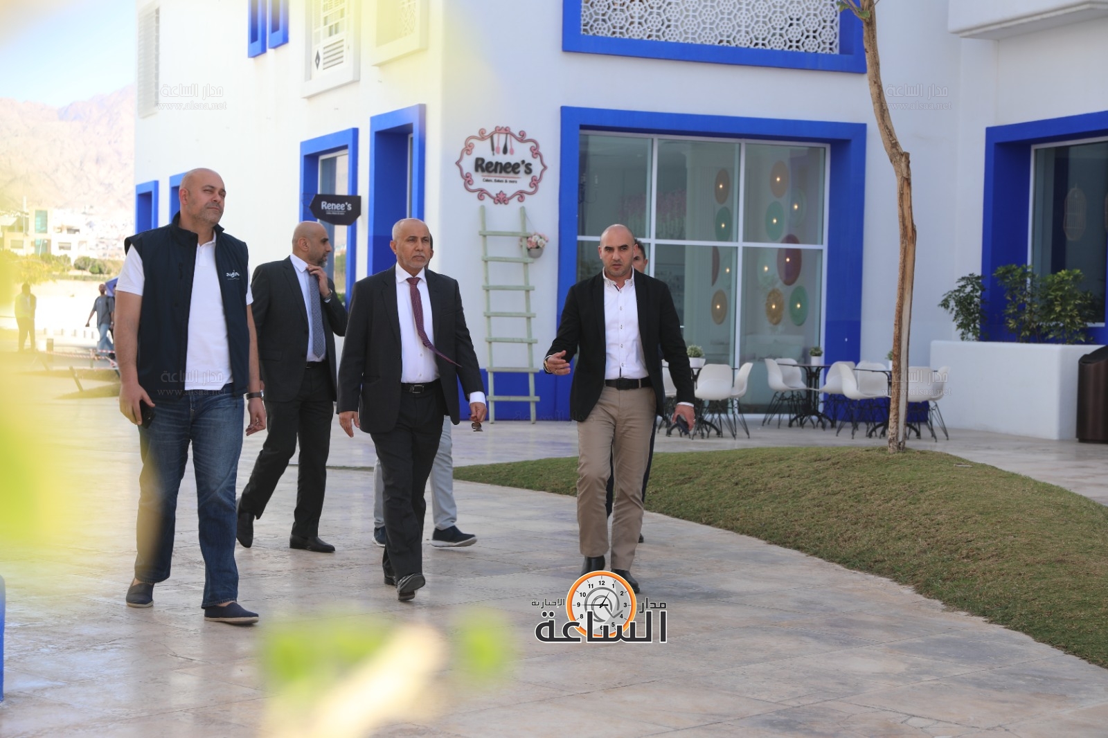 Madar Al-Saa Images 0.8968809179595012