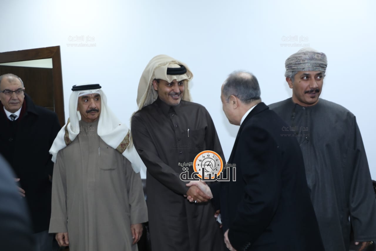 Madar Al-Saa Images 0.7130493424750766