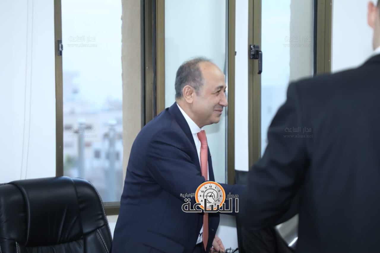 Madar Al-Saa Images 0.14353900794223606