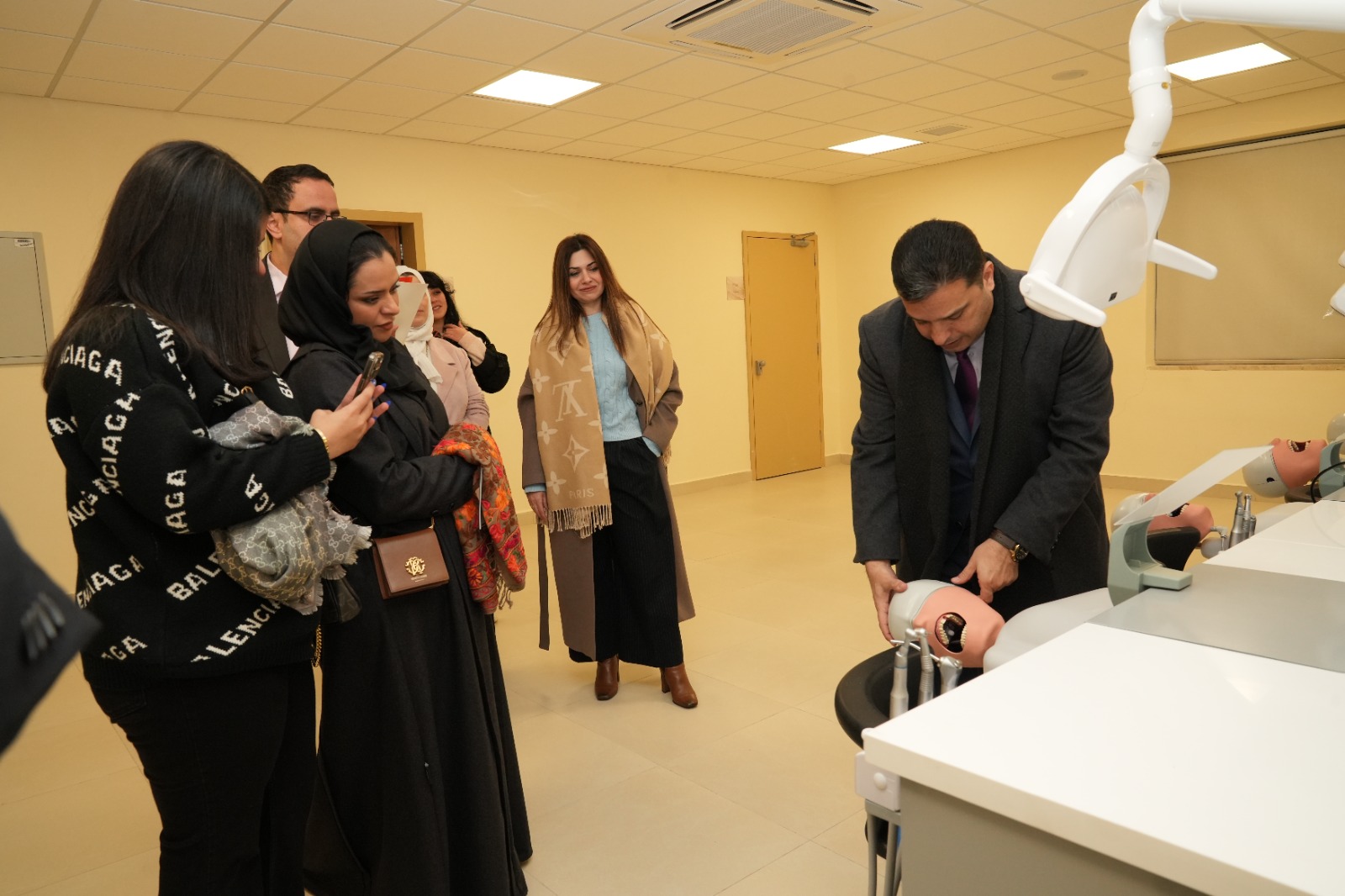 Madar Al-Saa Images 0.5215384439113313