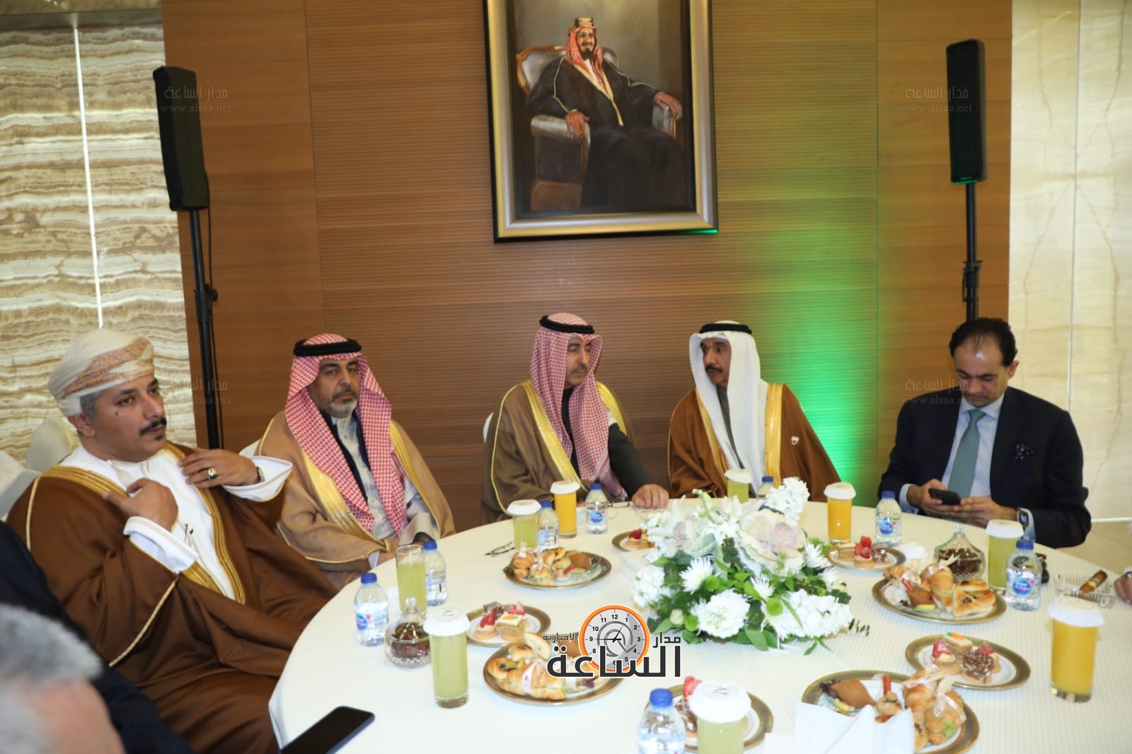 Madar Al-Saa Images 0.8160143375167666