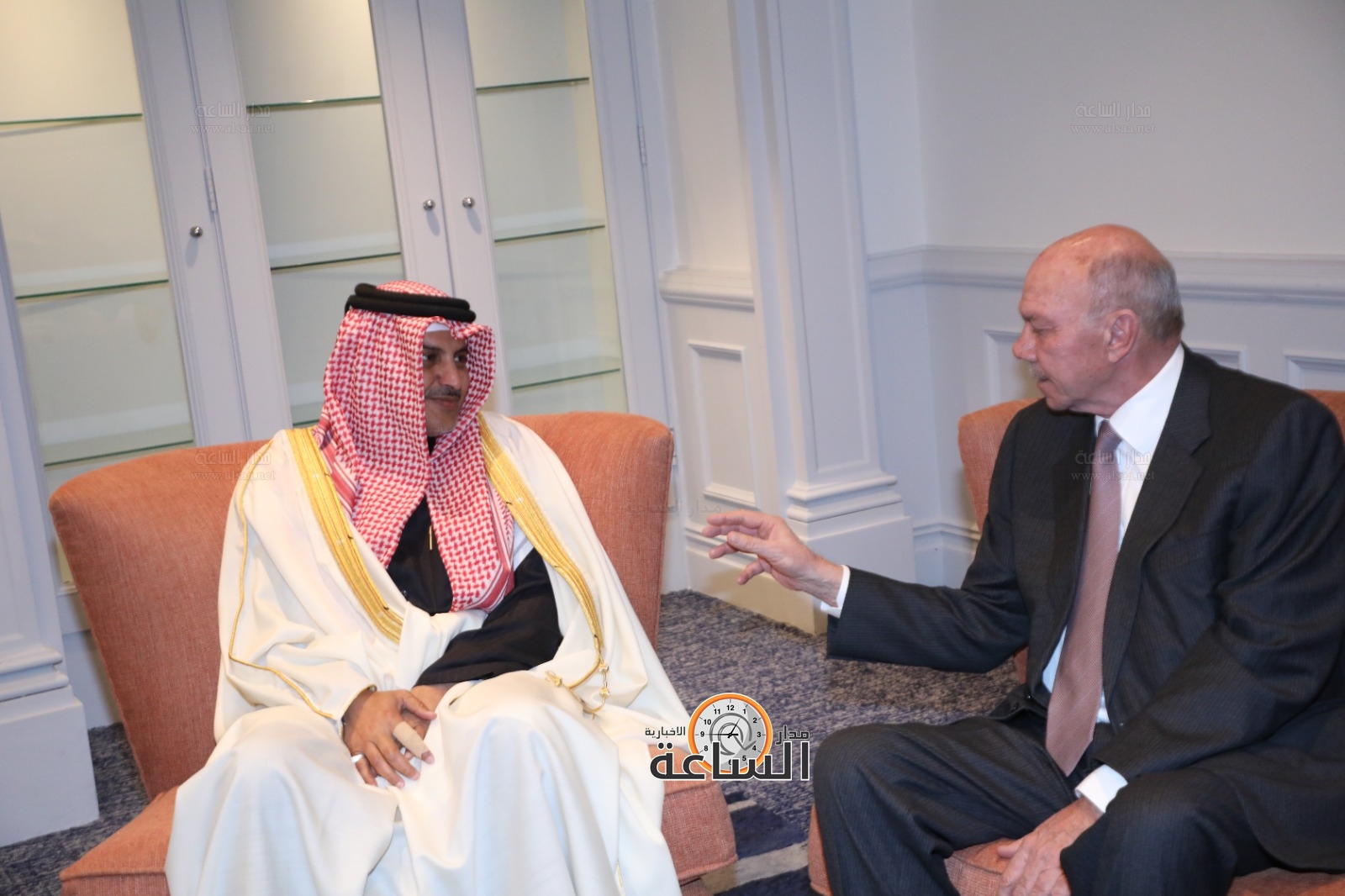 Madar Al-Saa Images 0.15513080092320553