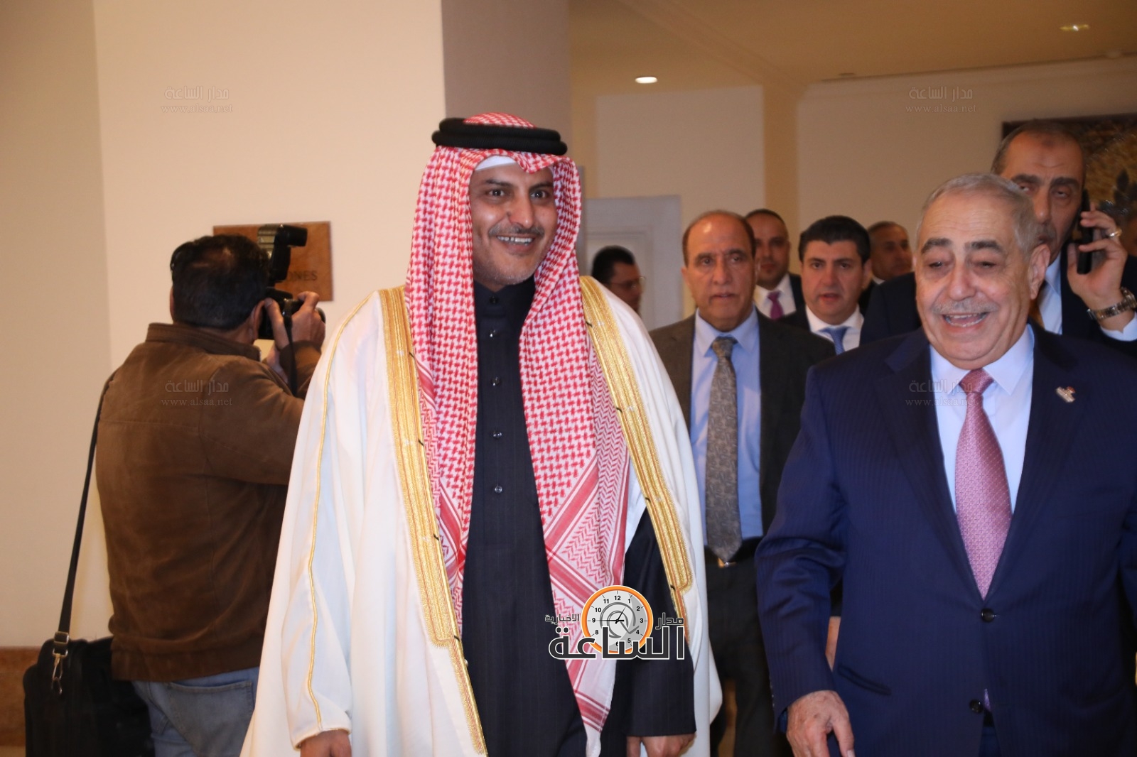 Madar Al-Saa Images 0.6799404925022545