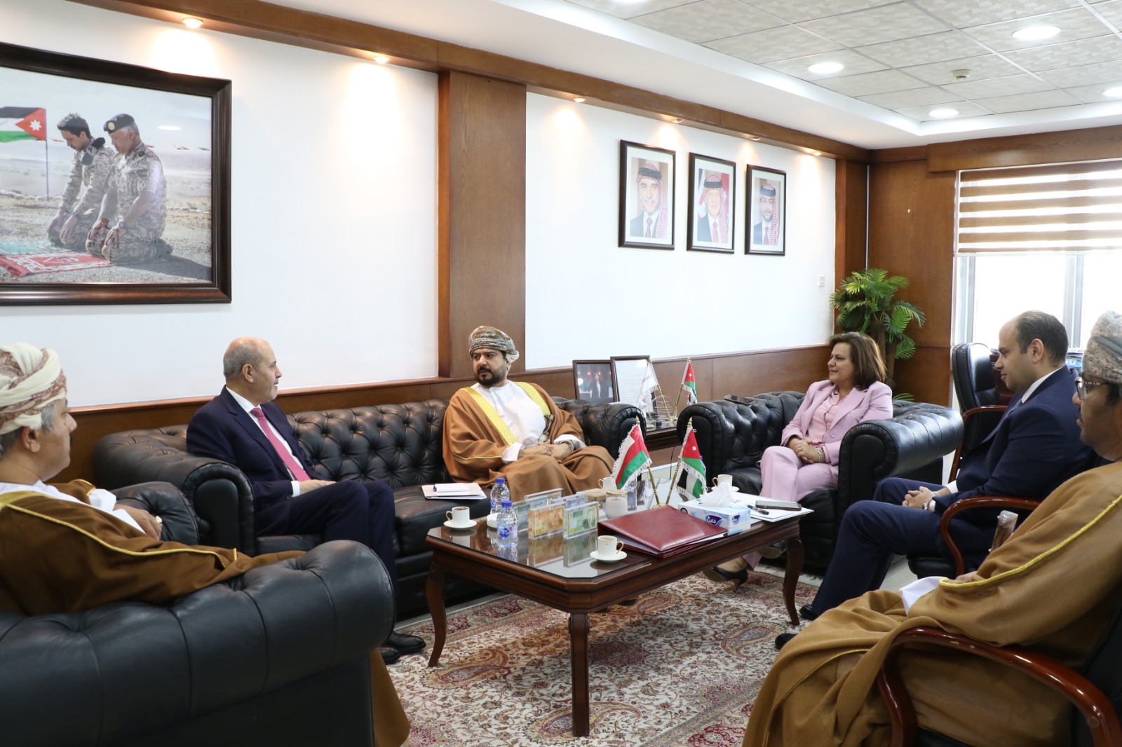 Madar Al-Saa Images 0.09323493411597683