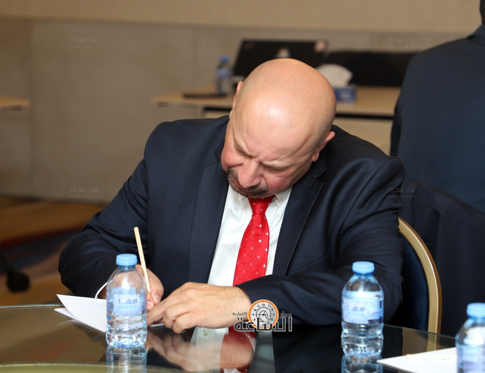 Madar Al-Saa Images 0.7863192939503933