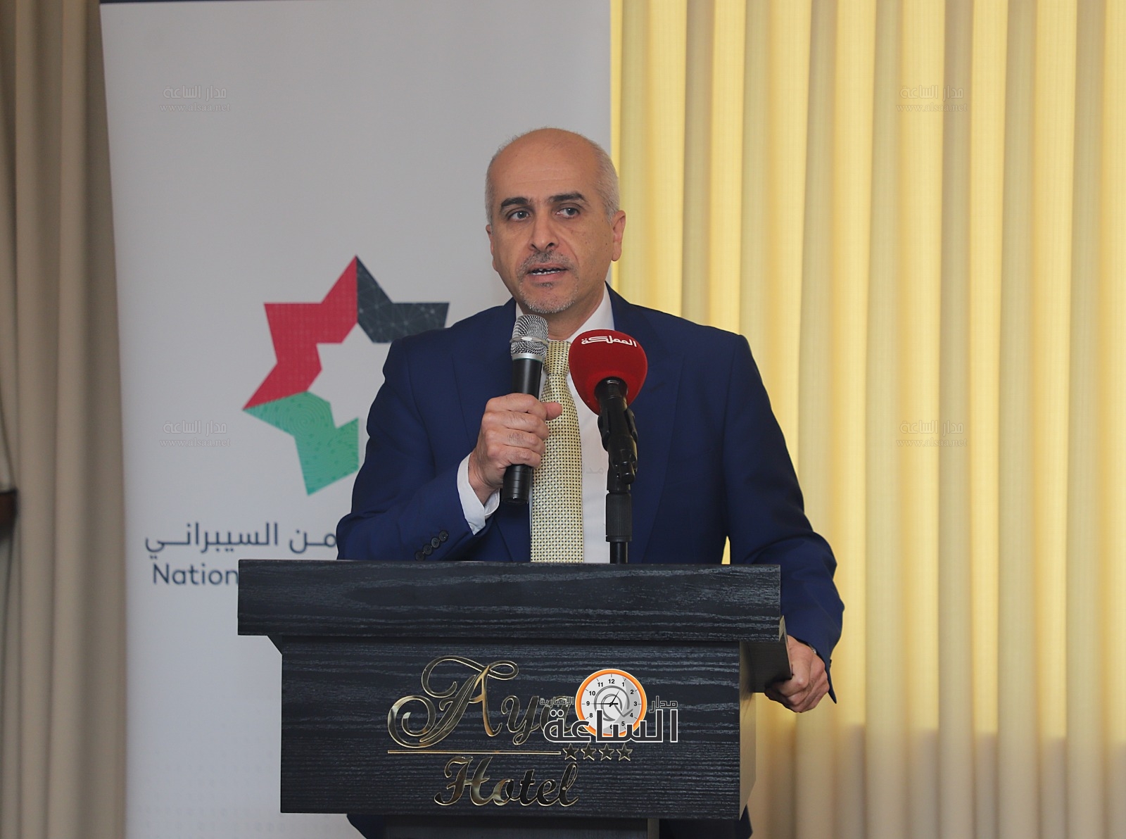 Madar Al-Saa Images 0.7407604303225175