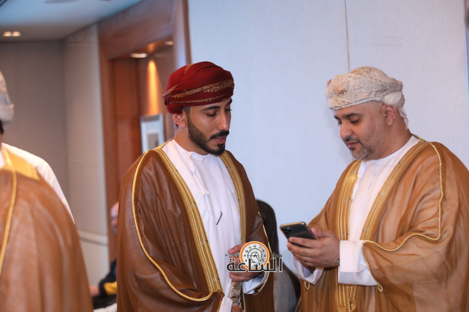 Madar Al-Saa Images 0.9914015461929158