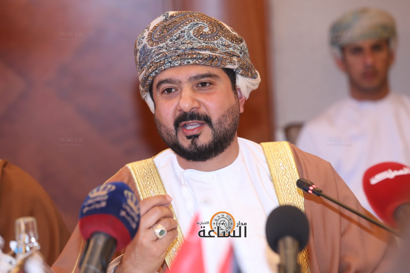 Madar Al-Saa Images 0.5764373689960545