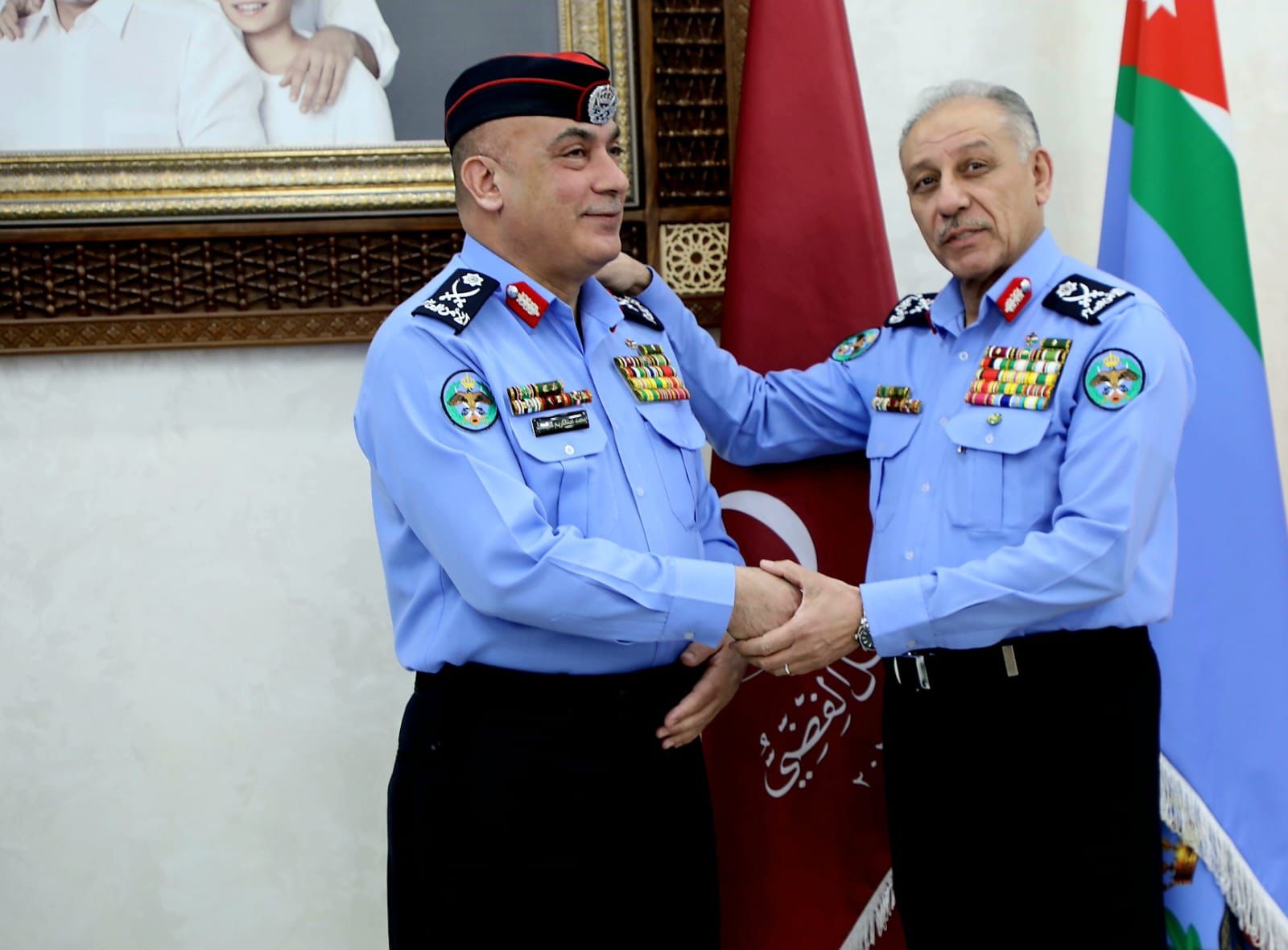 Madar Al-Saa Images 0.38164008078569545