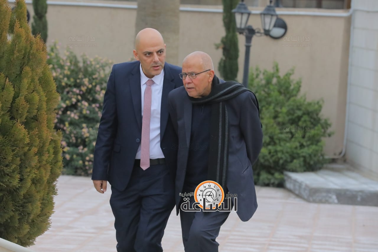 Madar Al-Saa Images 0.3428236332980892