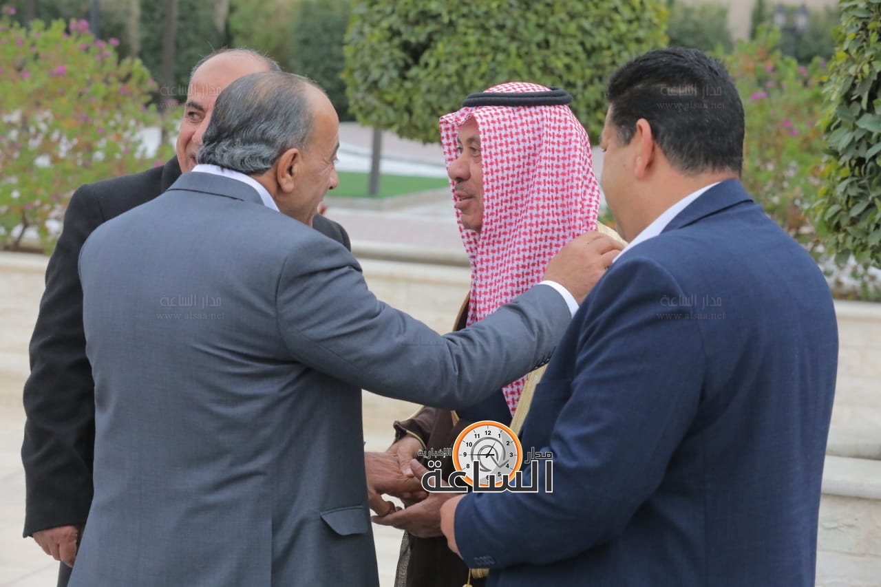 Madar Al-Saa Images 0.39138762283797335