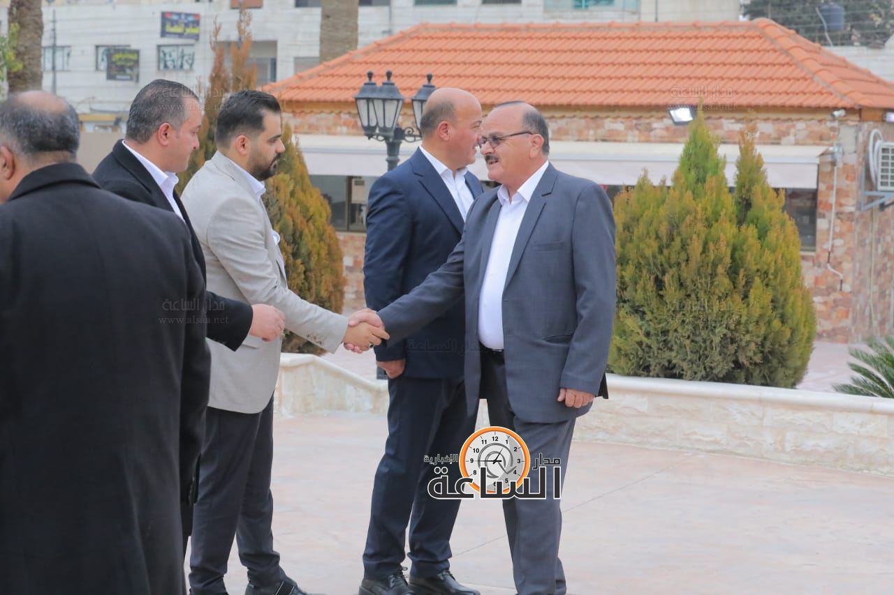 Madar Al-Saa Images 0.36986641460825487