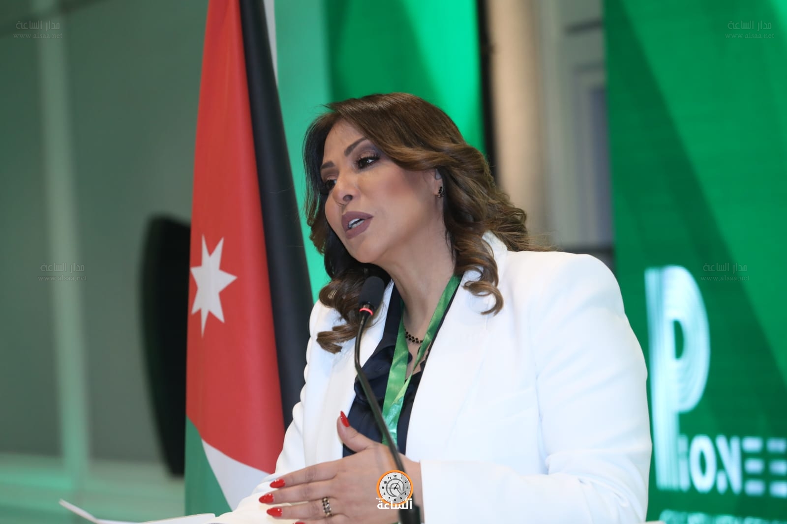 Madar Al-Saa Images 0.9424126782381854