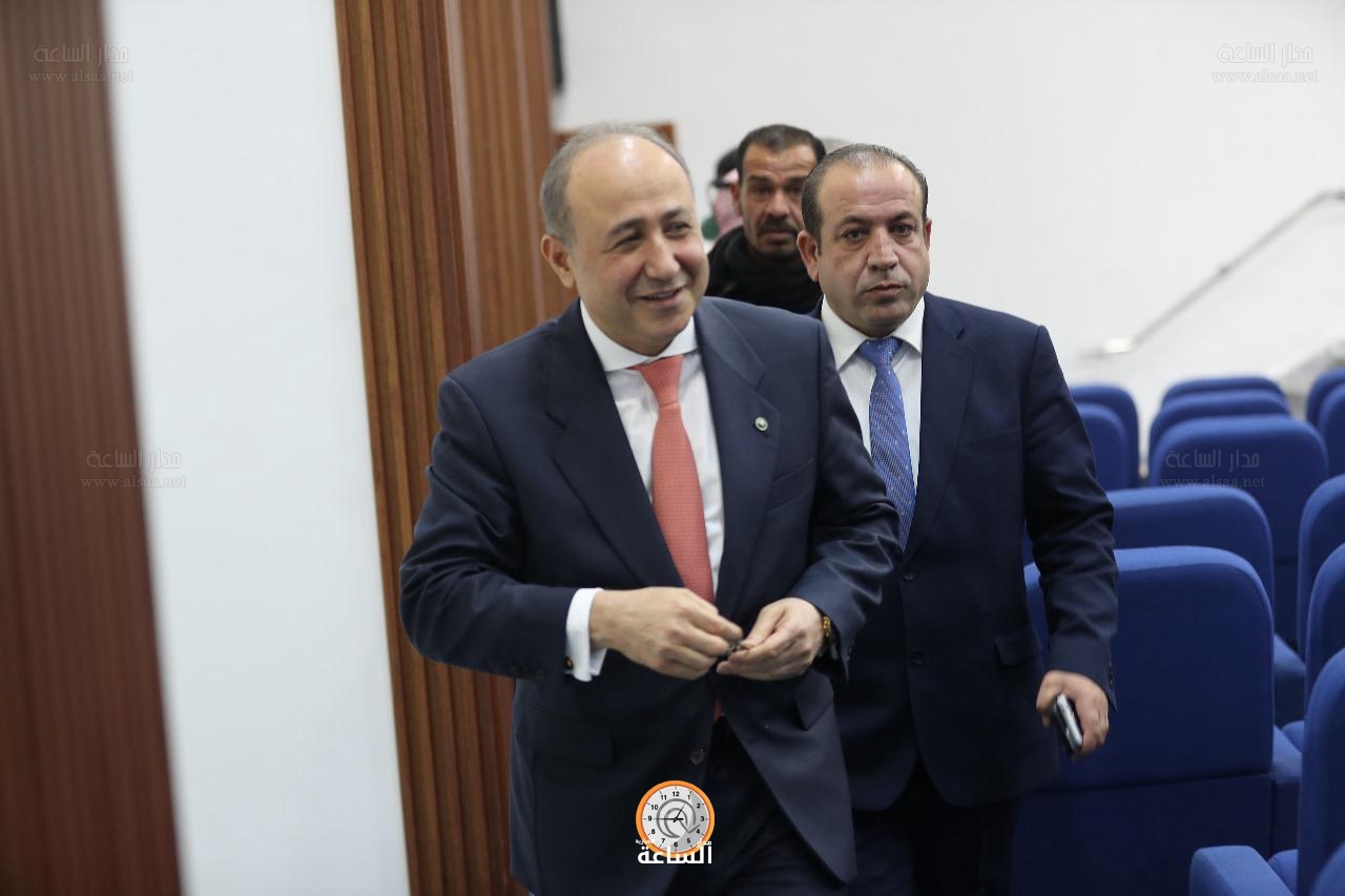 Madar Al-Saa Images 0.6056518760214997