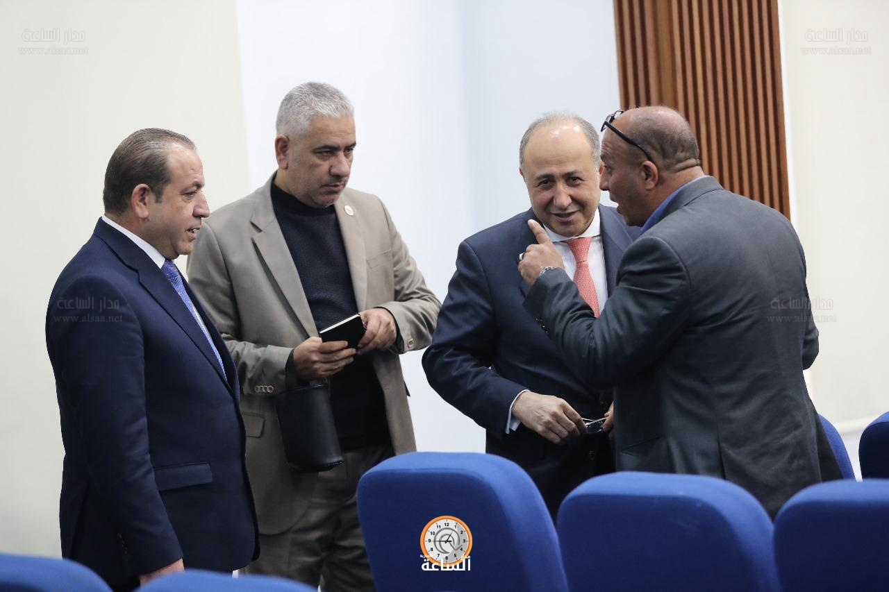 Madar Al-Saa Images 0.22155389900939215