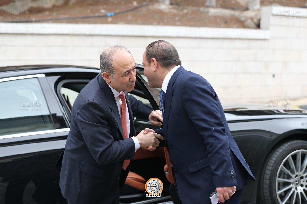 Madar Al-Saa Images 0.16955130221369963