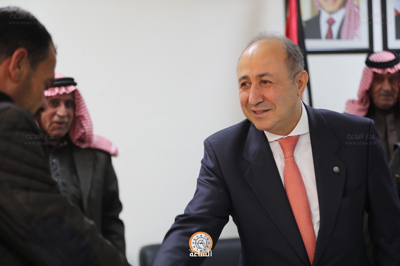 Madar Al-Saa Images 0.7612055347932078