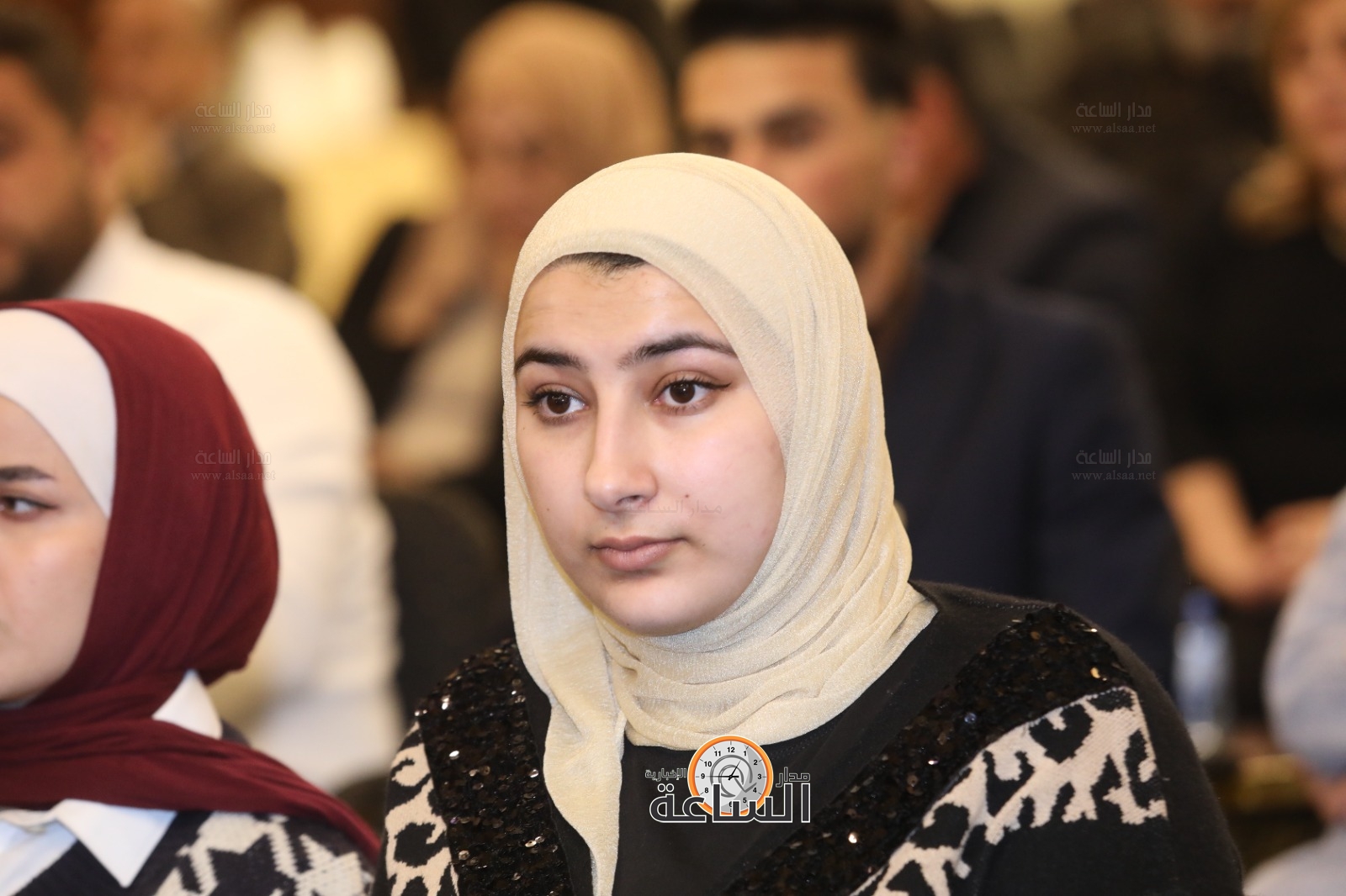 Madar Al-Saa Images 0.003660649811108474