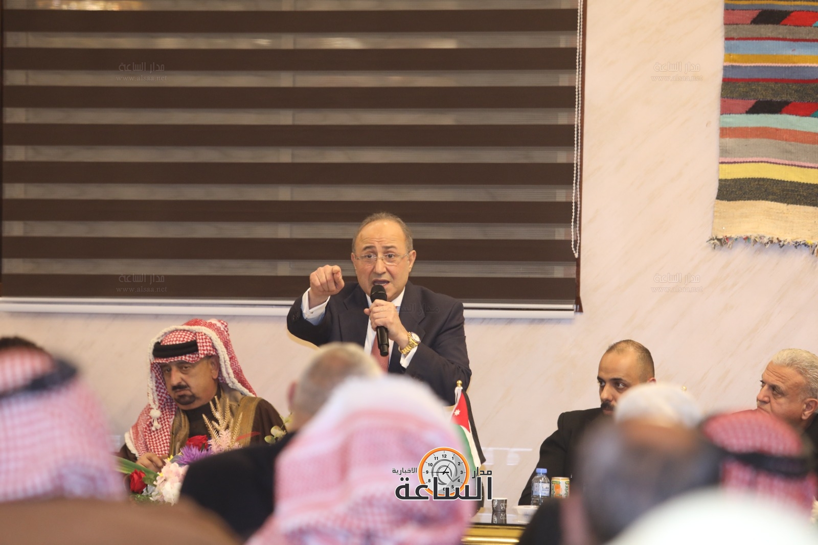 Madar Al-Saa Images 0.9017637739687017